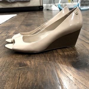 Calvin Klein nude low wedges